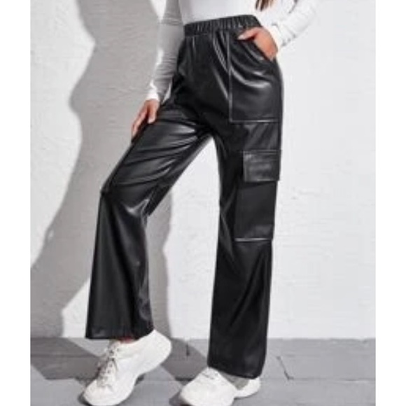 flap pocket leather look pants - Picture 1 of 3